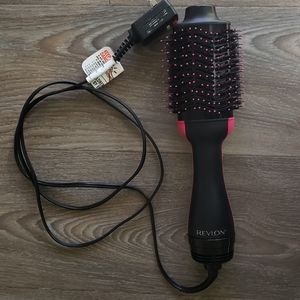 Revlon One-Step Hair Dryer & Volumizer